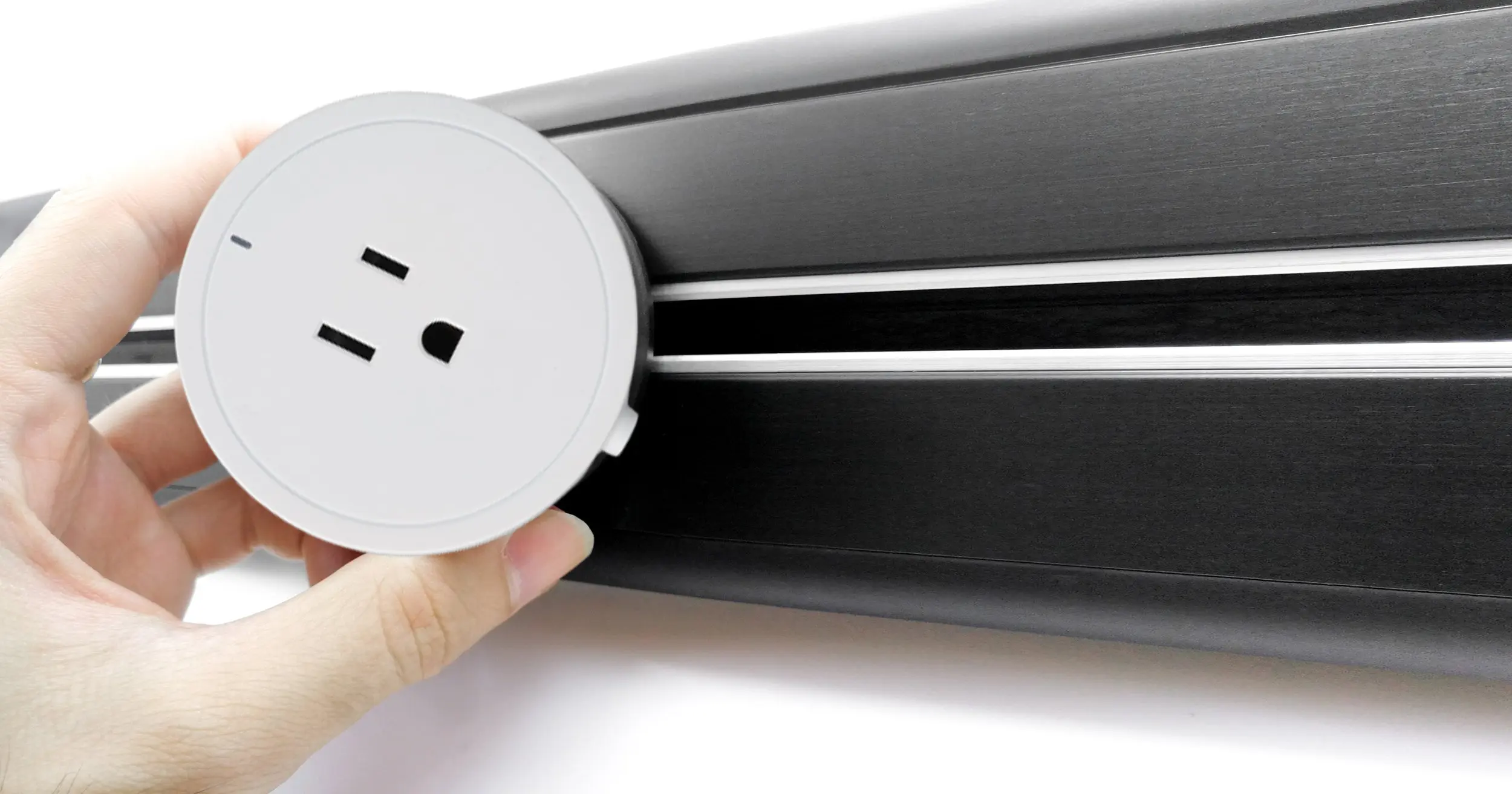 Track Socket Changing the way homes and offices use electricity